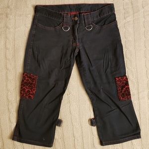 SERIOUS black capris with red leopard print star